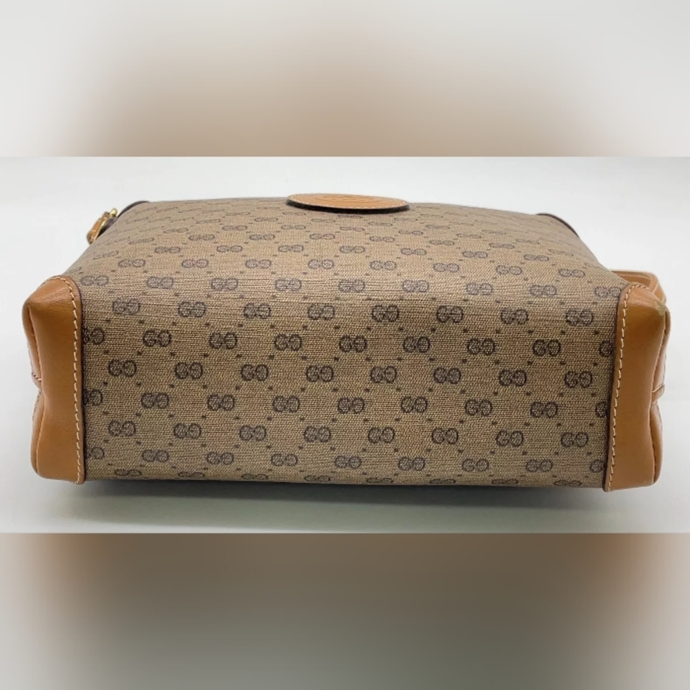 Authentic Gucci Micro GG Supreme Crossbody Bag - Picture 12 of 16
